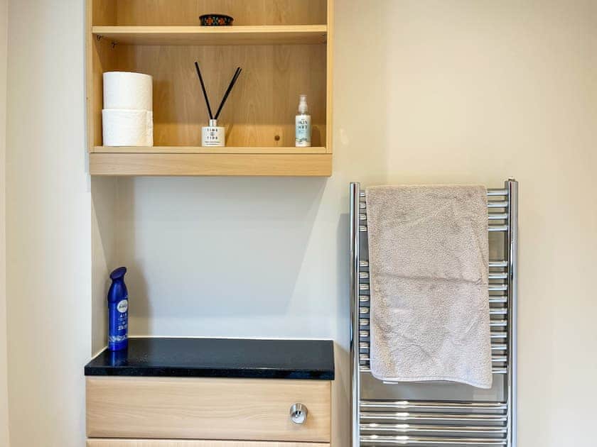 Bathroom | Half Of 2, Torrin