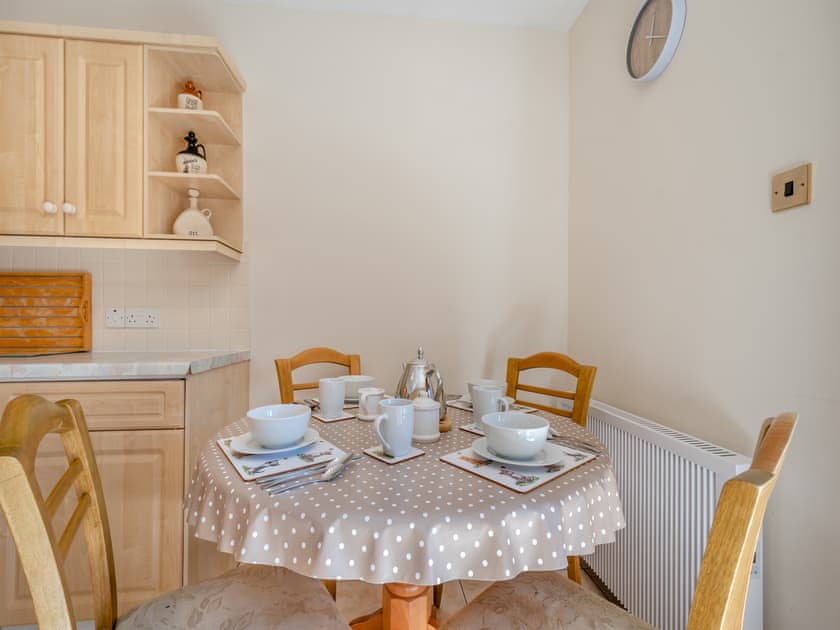 Kitchen/diner | Eryb Cottage - Shannochie Cottages, Shannochie