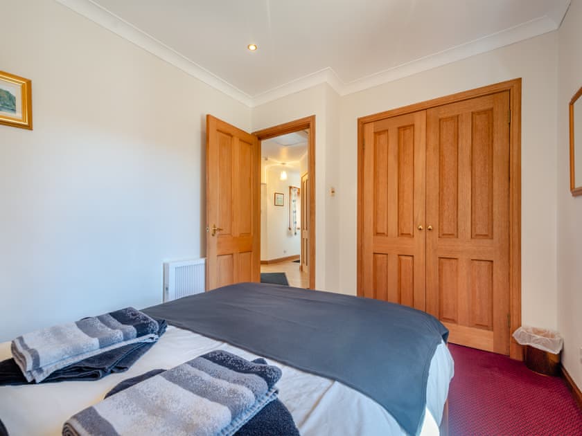 Double bedroom | Eryb Cottage - Shannochie Cottages, Shannochie