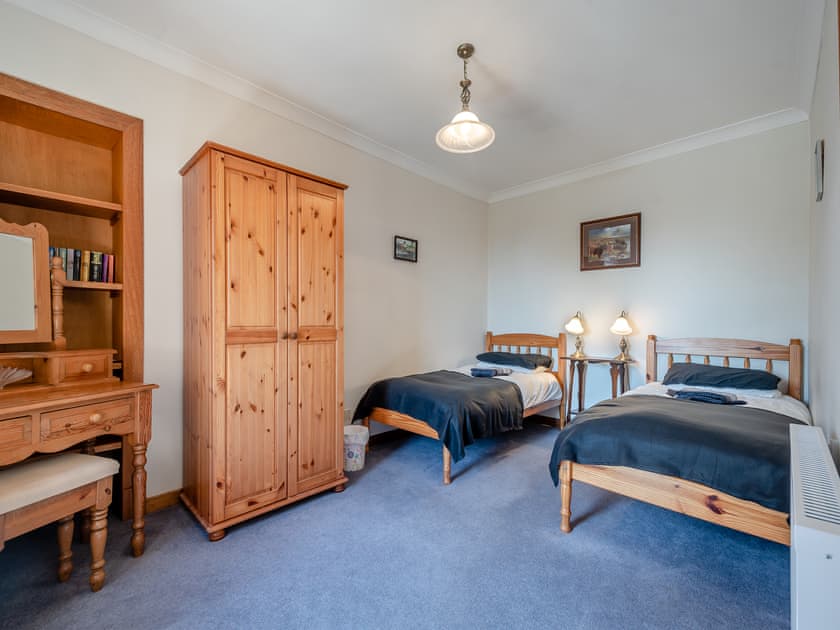 Twin bedroom | Kilbride Cottage - Shannochie Cottages, Shannochie