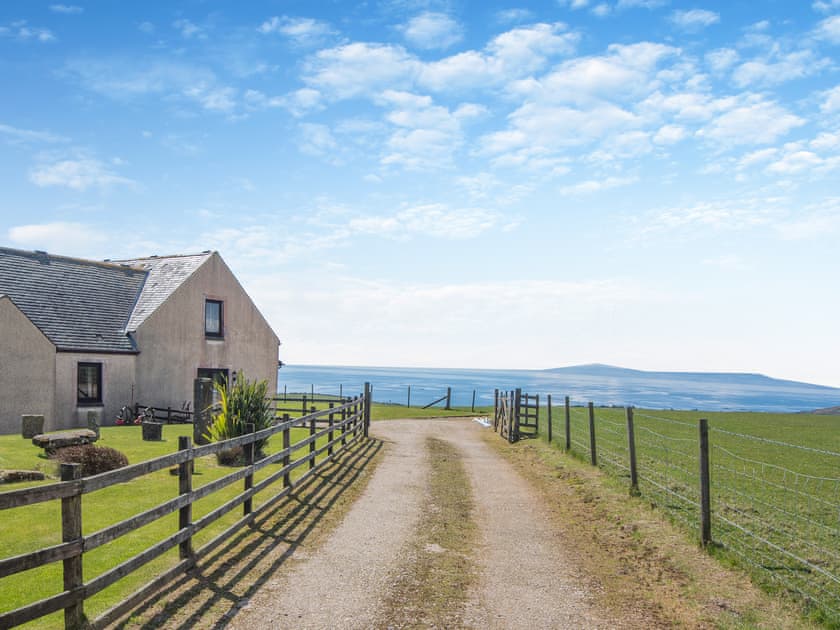 Exterior | Barnstable - Shannochie Cottages, Shannochie
