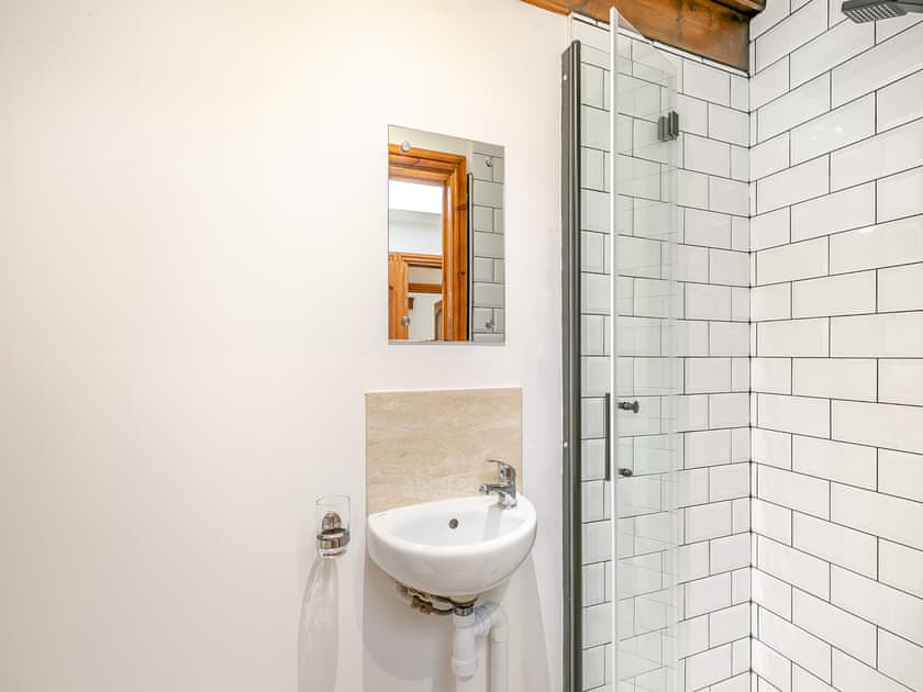En-suite | The Lodge, Gloucester