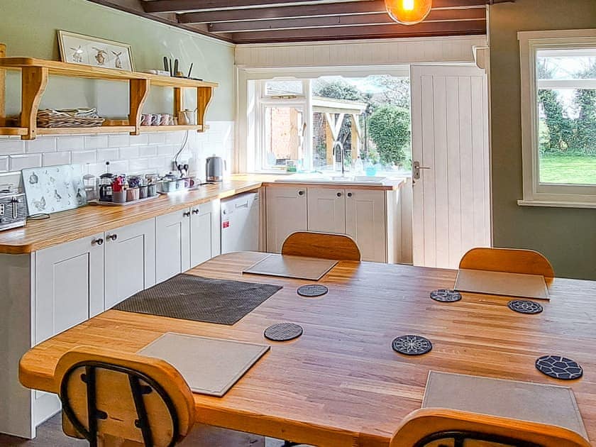Kitchen | Oakwell Farm, Huttoft