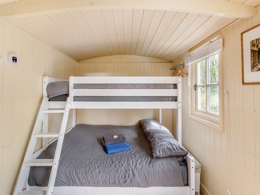 Bunk bedroom | Joseph’s Hide - Inglenook, Haltwhistle