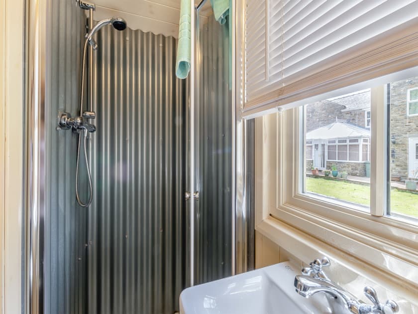Bathroom | Joseph’s Hide - Inglenook, Haltwhistle