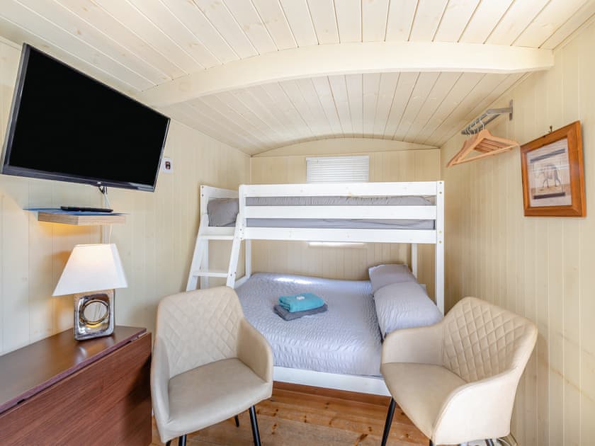 Bunk bedroom | William’s Hide - Inglenook, Haltwhistle