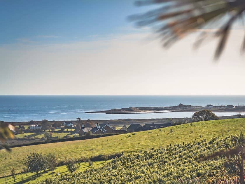 Surrounding area | Golygfa Hudol - Llwynhudol Vineyard Cottages, Pwllheli