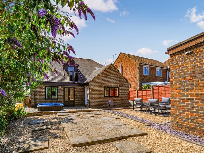 Exterior | Total Retreat, Isle of Sheppey