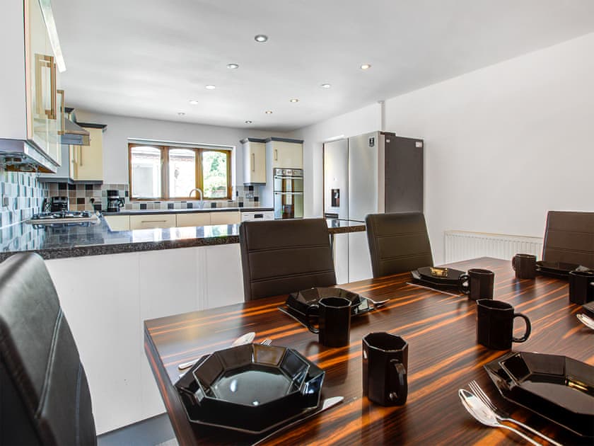 Dining Area | Total Retreat, Isle of Sheppey