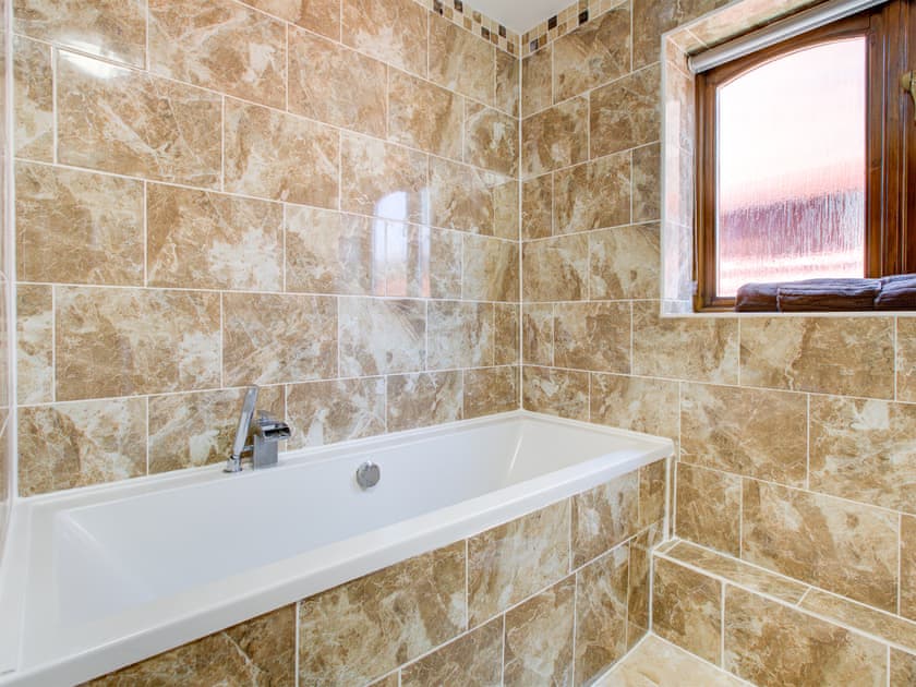 Bathroom | Total Retreat, Isle of Sheppey
