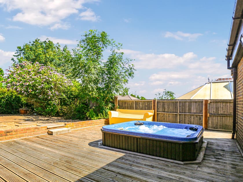 Hot tub | Total Retreat, Isle of Sheppey