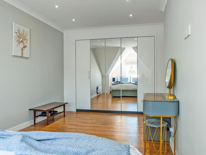 Double bedroom | Tay Views Apartment, Perth