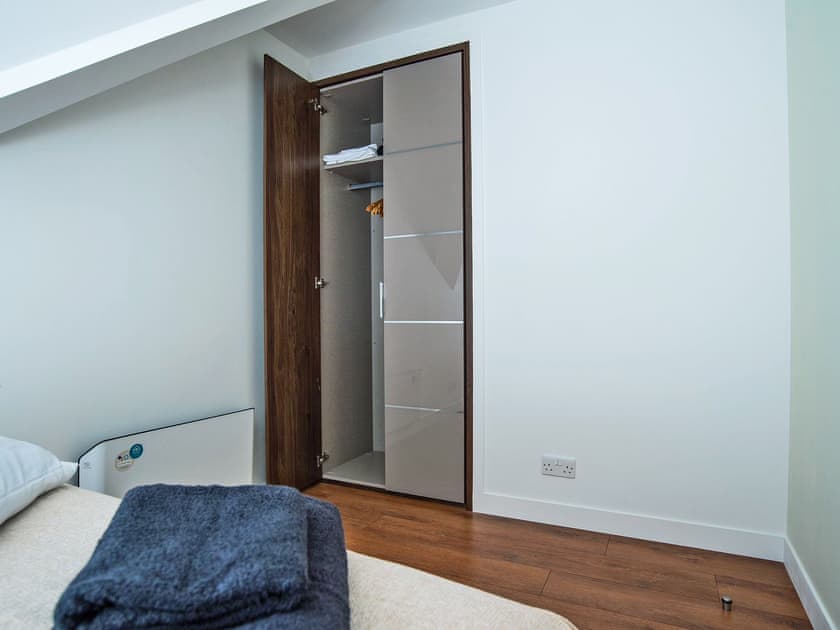 Double bedroom | Tay Views Apartment, Perth