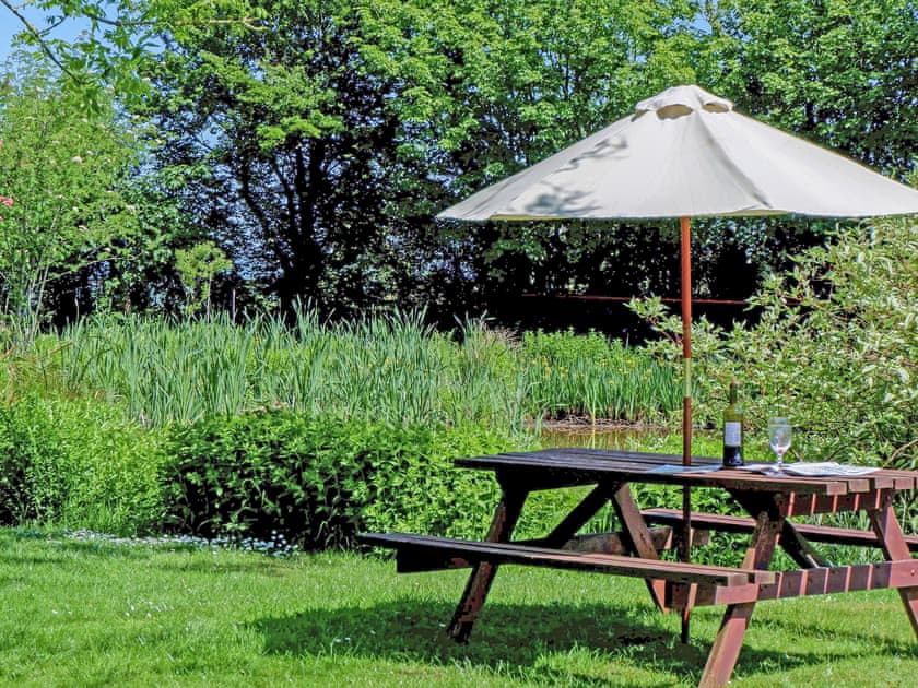 Sitting-out-area | The Cart Shed - Longlands Farm Cottages, Haverfordwest, near Narberth