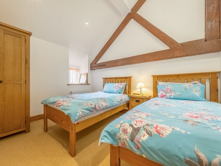 Charming twin bedroom | The Great North Barn - Hall Farm Barns, Gimingham, near Mundesley