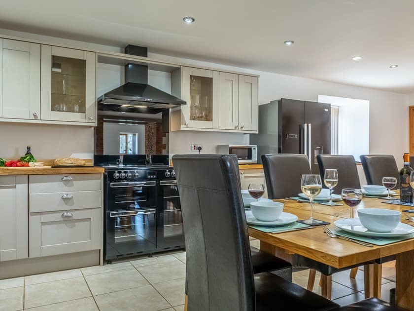 Kitchen/diner | The Great South Barn - Hall Farm Barns, Gimingham, near Mundesley