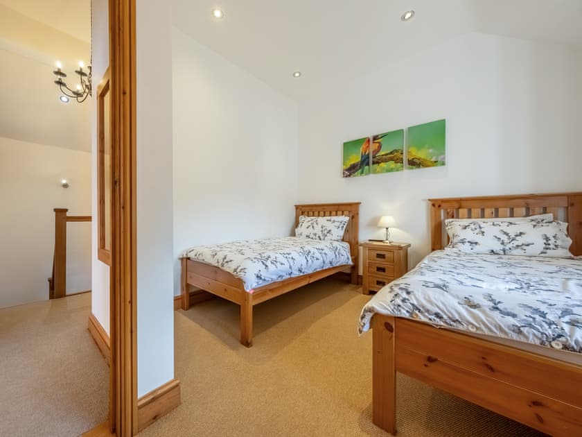 Twin bedroom | The Great South Barn - Hall Farm Barns, Gimingham, near Mundesley