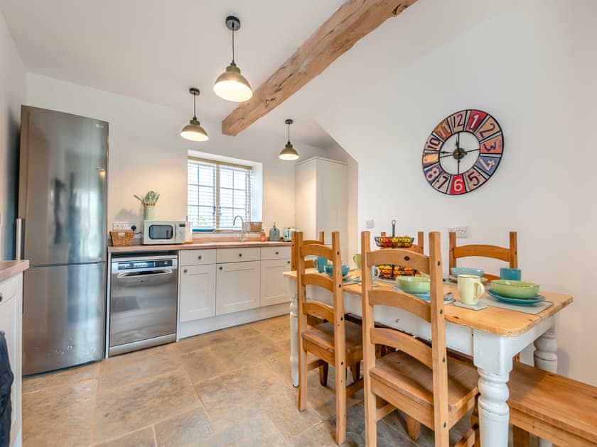 Kitchen/diner | Grooms Cottage, Westbury-on-Severn