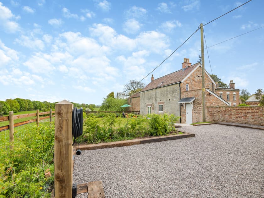 Parking | Grooms Cottage, Westbury-on-Severn