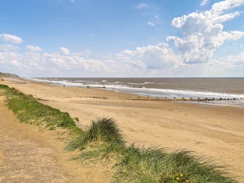 Beach 1 min walk from property | Starboard, Bacton