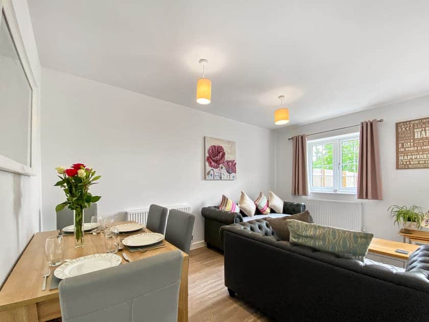 Open plan living space | St. Wulfstan House - H, Hawkesbury Upton, Badminton
