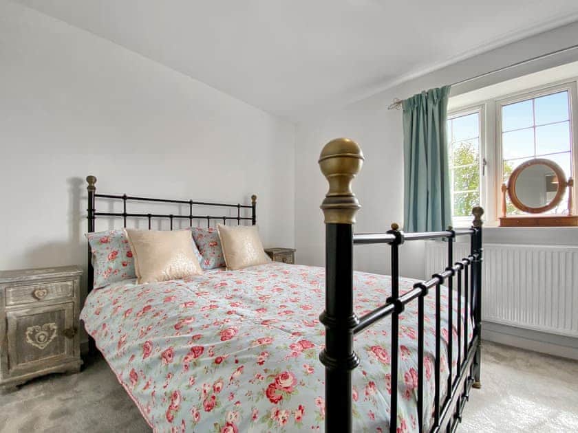 Double bedroom | St. Wulfstan House - H, Hawkesbury Upton, Badminton