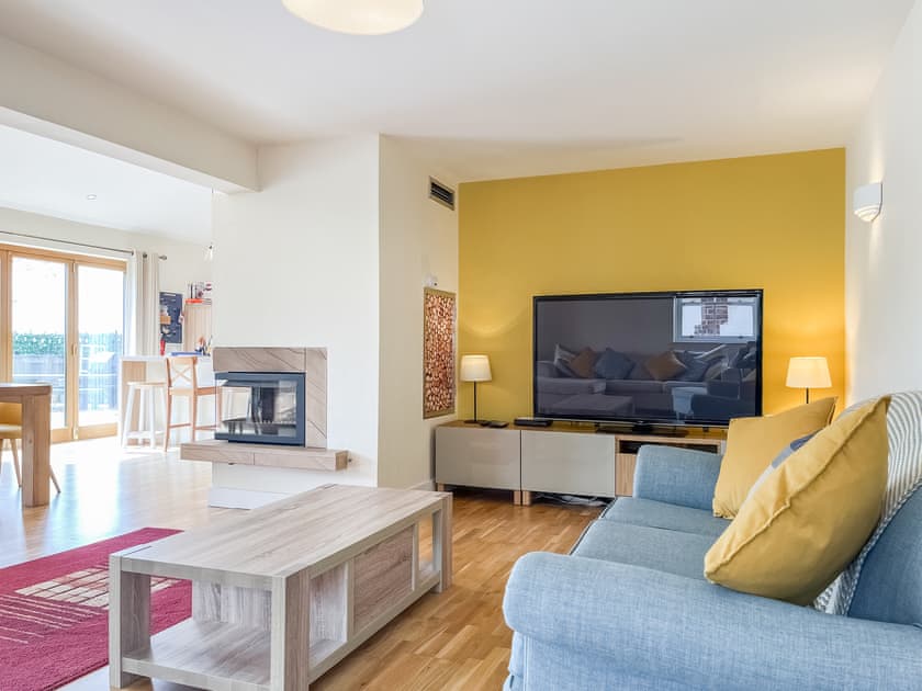 Living area | The Willows, Teversal