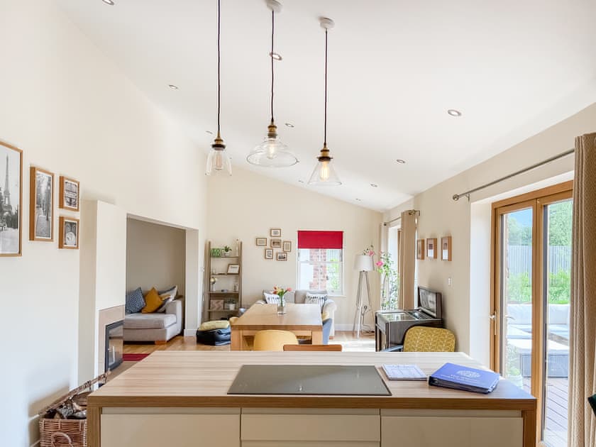 Open plan living space | The Willows, Teversal