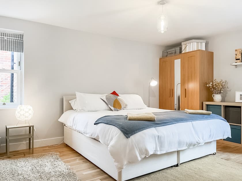 Double bedroom | The Willows, Teversal