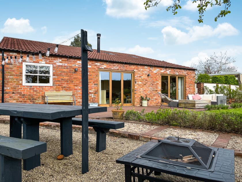 Exterior | The Willows, Teversal