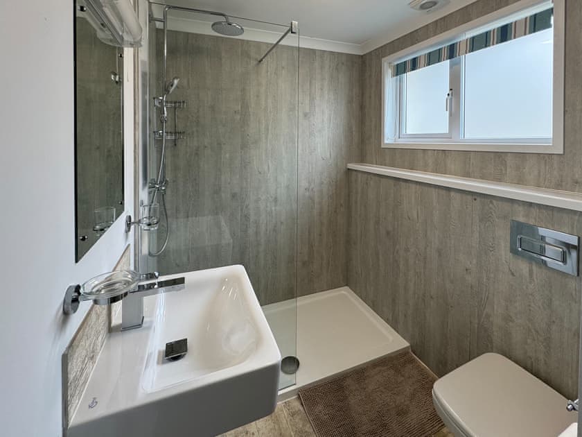 Bathroom | Lower Moon, Port Isaac