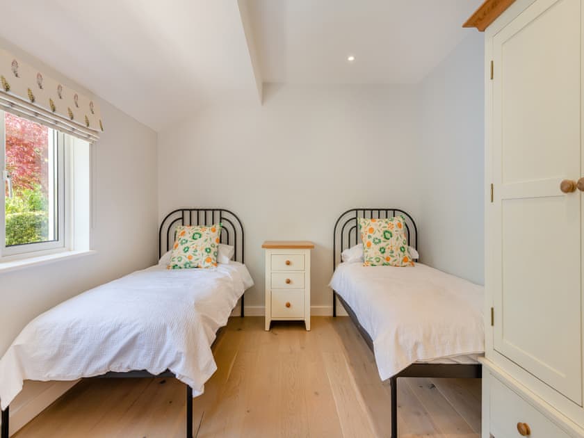 Twin bedroom | Gorse Hill, Boldre