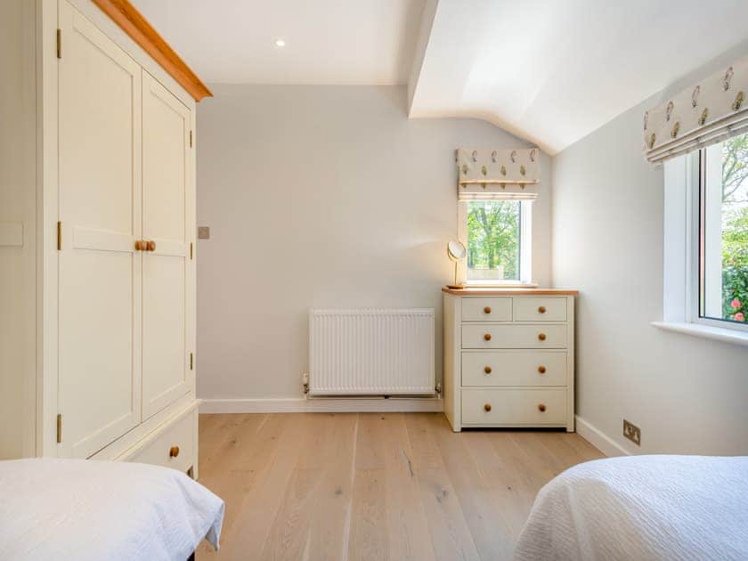 Twin bedroom | Gorse Hill, Boldre