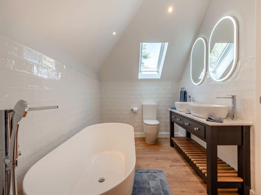 Bathroom | Gorse Hill, Boldre