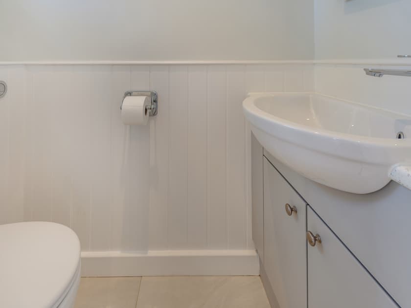 Bathroom | Gorse Hill, Boldre