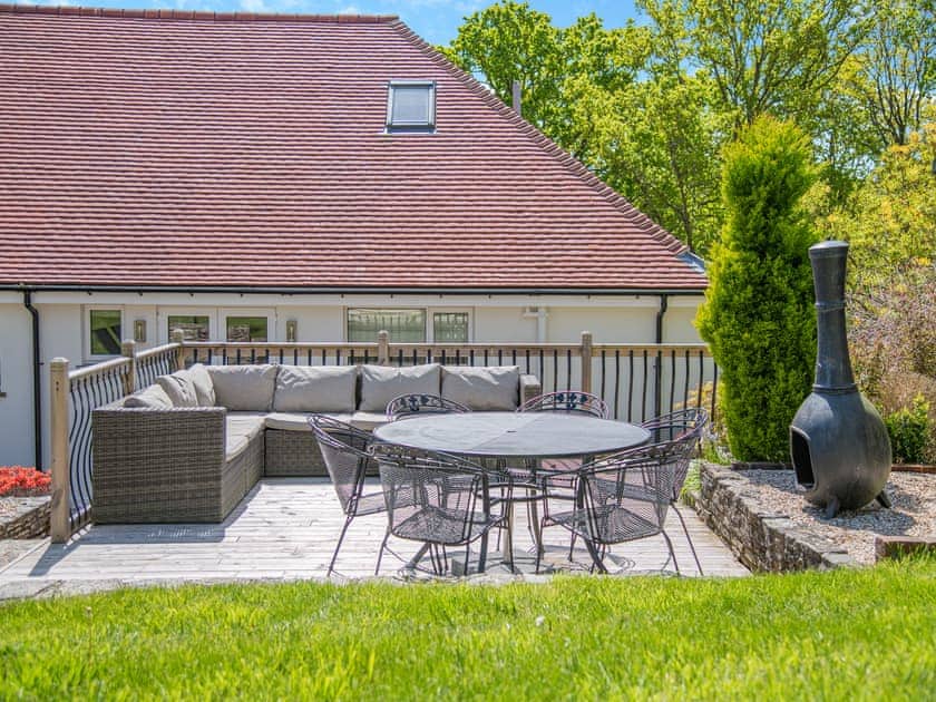 Sitting-out-area | Gorse Hill, Boldre