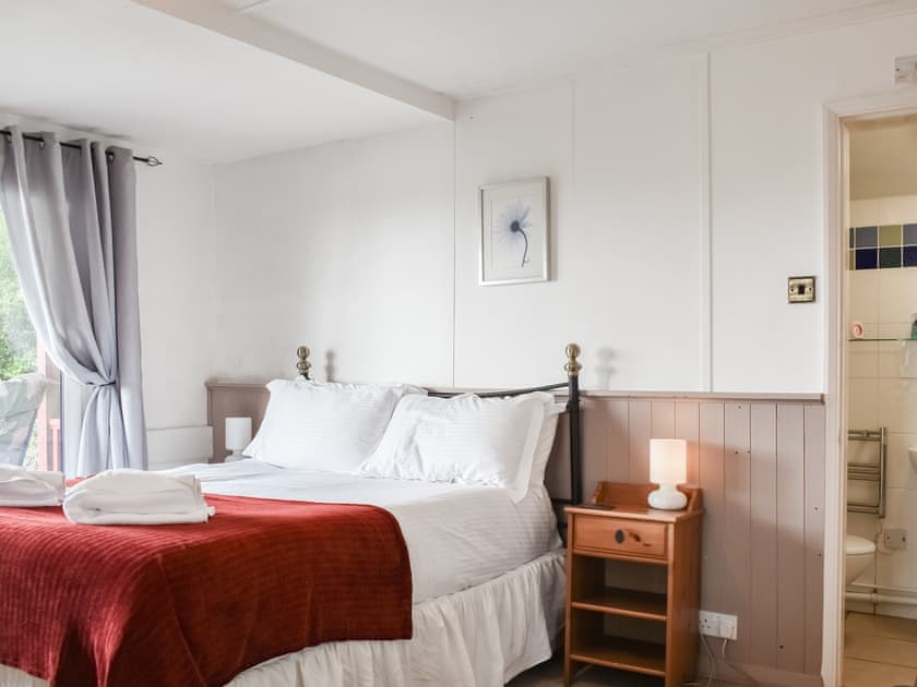 Double bedroom | Maskel Beach Cottage, Ulverston