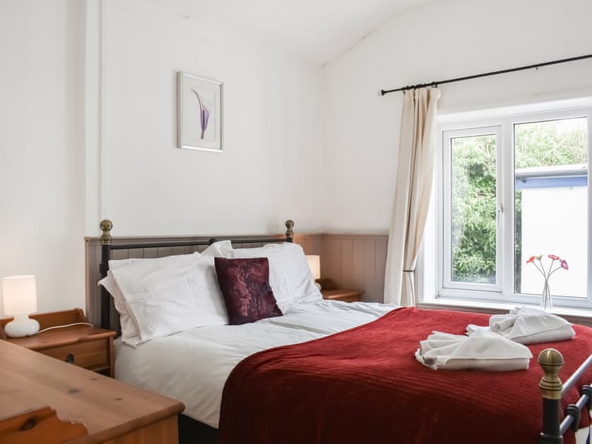 Double bedroom | Maskel Beach Cottage, Ulverston