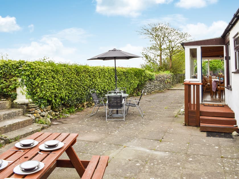 Outdoor area | Maskel Beach Cottage, Ulverston