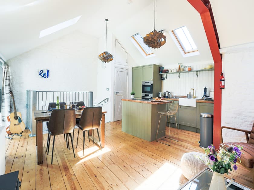 Kitchen/diner | The Old Stables, Totnes