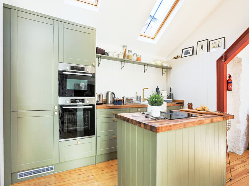 Kitchen | The Old Stables, Totnes