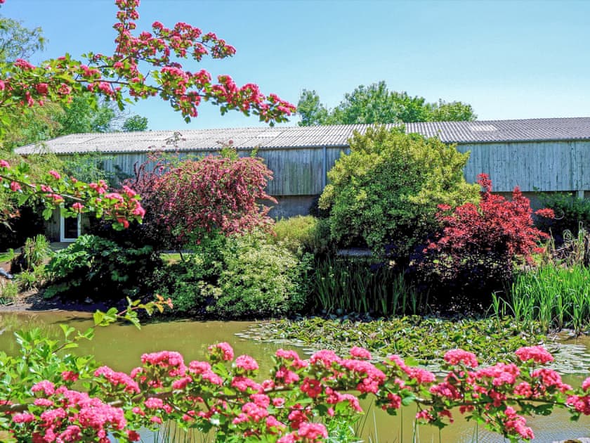 Garden and grounds | The Corn Loft - Longlands Farm Cottages, Haverfordwest, near Narberth