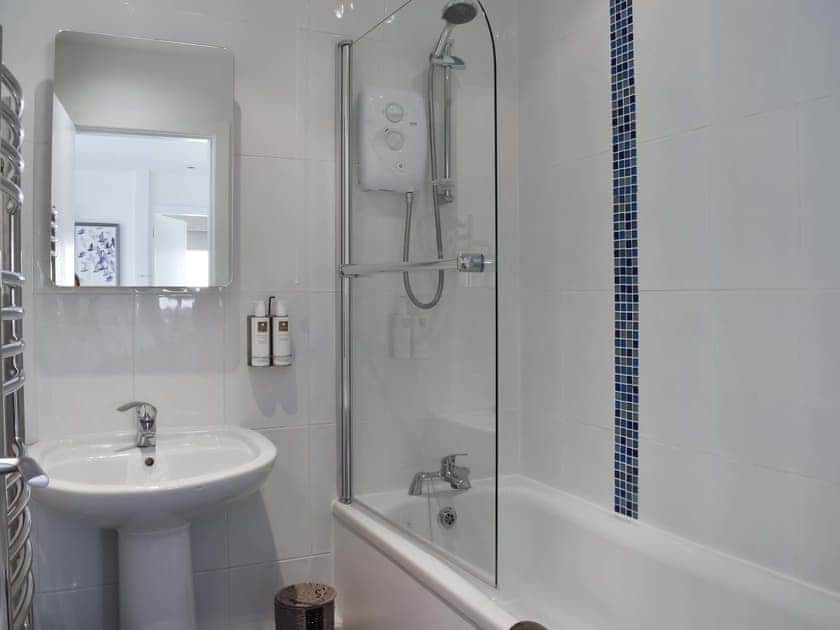 Bathroom | Dunlin Haven, Sandside, near Milnthorpe