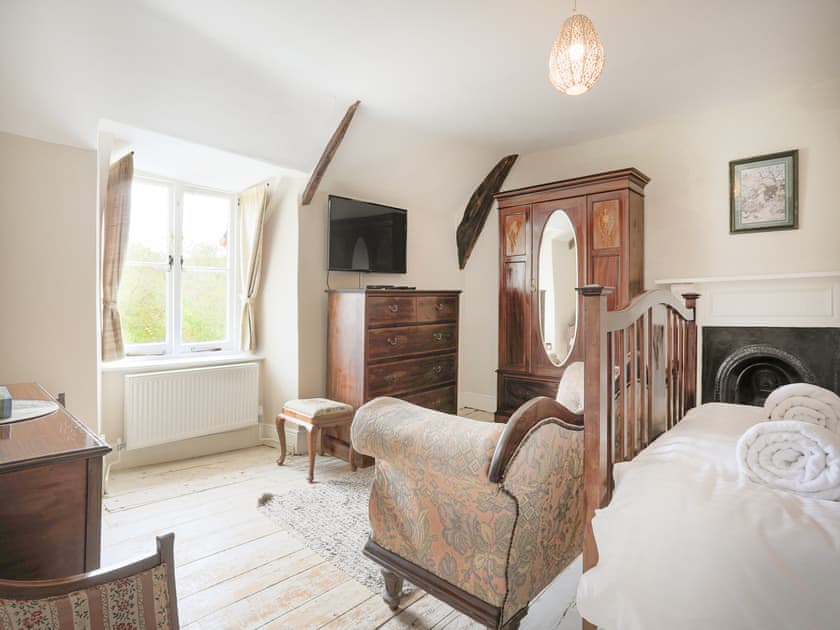 Double bedroom | South Wing, Kingsbridge