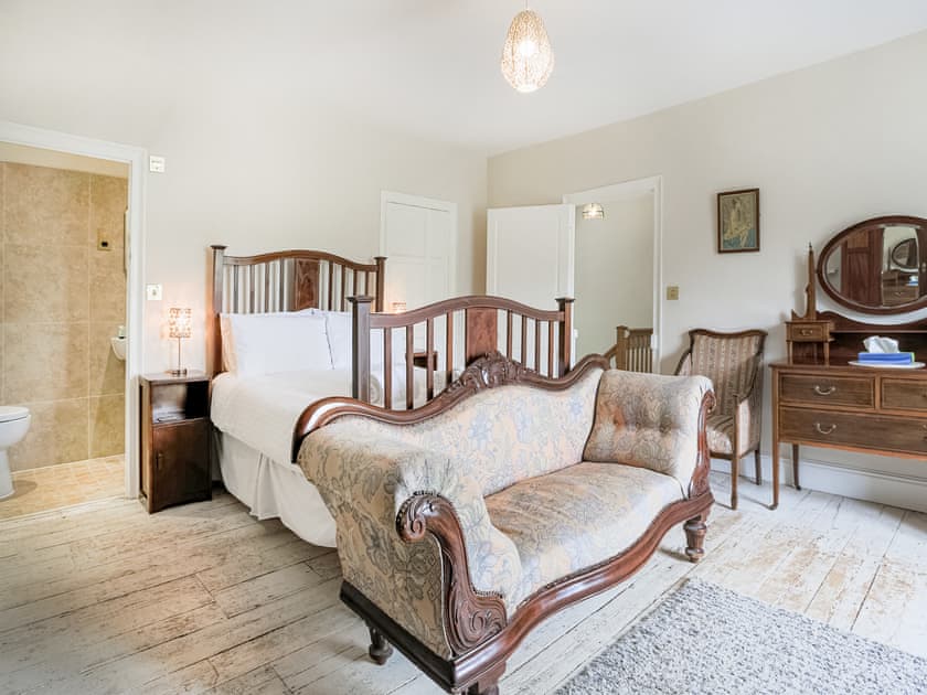 Double bedroom | South Wing, Kingsbridge