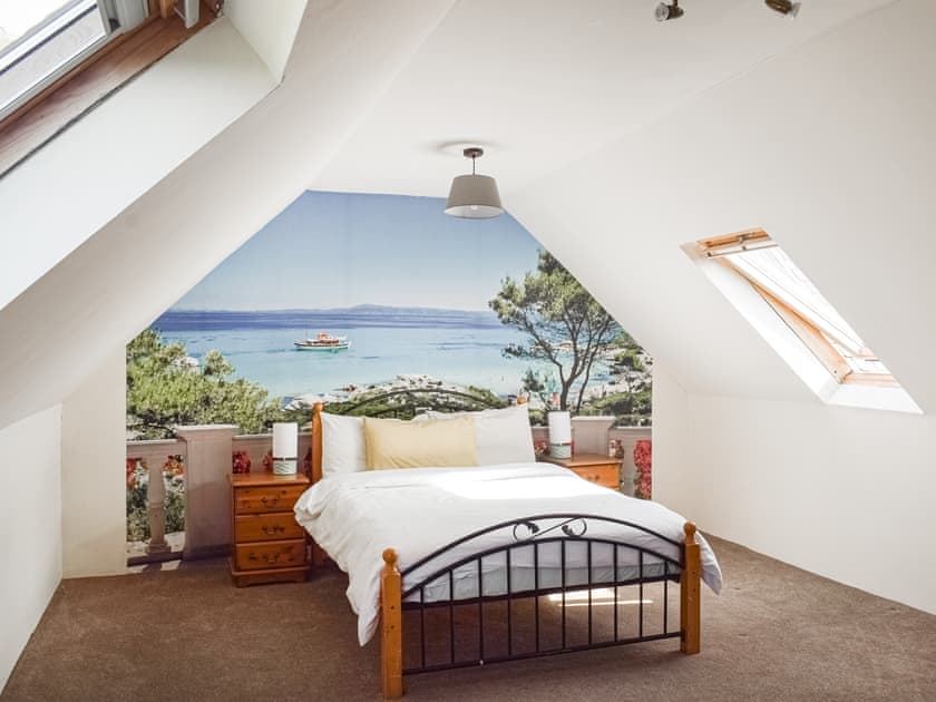 Triple bedroom | Old Barn Cottage - Cow Boy Holidays, Glasgow