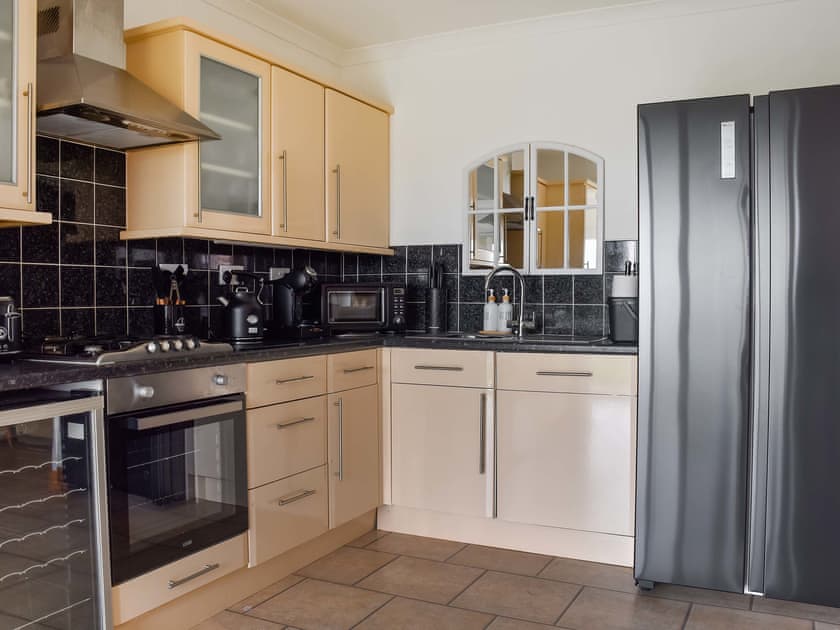 Kitchen | Estuary Retreat, Llanelli