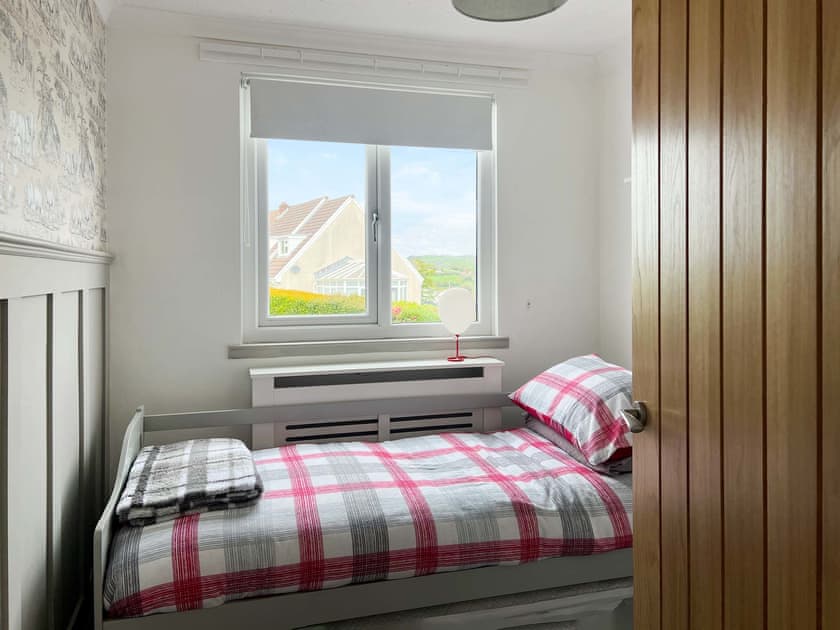 Single bedroom | Estuary Retreat, Llanelli