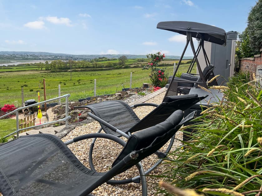 Sitting-out-area | Estuary Retreat, Llanelli