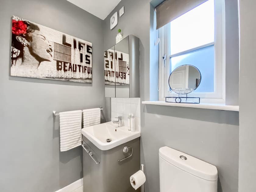 Bathroom | H&H-The Old Chippy, Codford, near Warminster